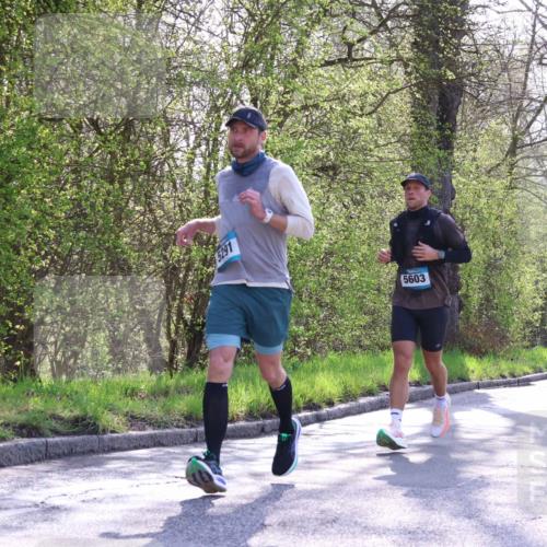 12.04.2026 - 45. Internationalen Wilhelmsburger Insellauf Yannick Fuchs http://msf.ph/oto/9483631 12.04.2026 10:25:05 Laufen 5603 meine-sportfotos.de