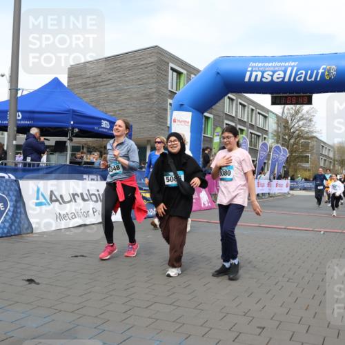 12.04.2026 - 45. Internationalen Wilhelmsburger Insellauf Strokosch-Dieckow http://msf.ph/oto/9483632 12.04.2026 13:22:48 Ziel 5080, 4348, 5085, 3603, 3602, 5092, 2246, 5192, 5171, 3162, 4443 meine-sportfotos.de