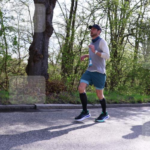 12.04.2026 - 45. Internationalen Wilhelmsburger Insellauf Yannick Fuchs http://msf.ph/oto/9483651 12.04.2026 10:25:06 Laufen 5603 meine-sportfotos.de