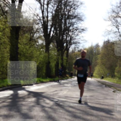 12.04.2026 - 45. Internationalen Wilhelmsburger Insellauf Yannick Fuchs http://msf.ph/oto/9483656 12.04.2026 10:25:07 Laufen  meine-sportfotos.de