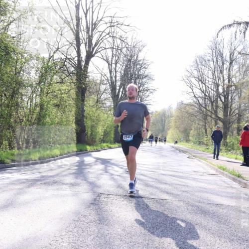 12.04.2026 - 45. Internationalen Wilhelmsburger Insellauf Yannick Fuchs http://msf.ph/oto/9483666 12.04.2026 10:25:09 Laufen 2547 meine-sportfotos.de