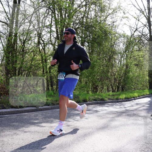 12.04.2026 - 45. Internationalen Wilhelmsburger Insellauf Yannick Fuchs http://msf.ph/oto/9483722 12.04.2026 10:25:20 Laufen 2917, 4196 meine-sportfotos.de