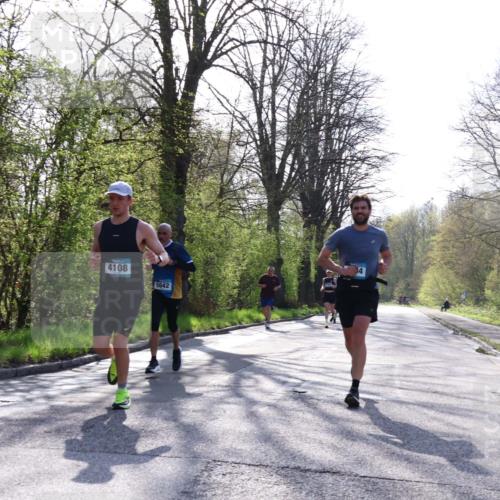 12.04.2026 - 45. Internationalen Wilhelmsburger Insellauf Yannick Fuchs http://msf.ph/oto/9483743 12.04.2026 10:25:27 Laufen 4108, 5042 meine-sportfotos.de