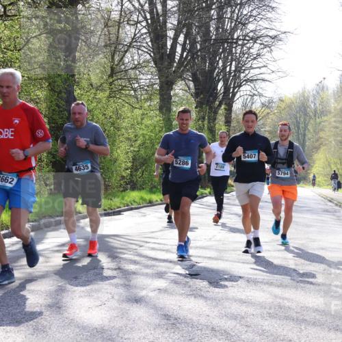 12.04.2026 - 45. Internationalen Wilhelmsburger Insellauf Yannick Fuchs http://msf.ph/oto/9483750 12.04.2026 10:32:49 Laufen 3662, 5407, 5286, 4635, 2189, 5794 meine-sportfotos.de