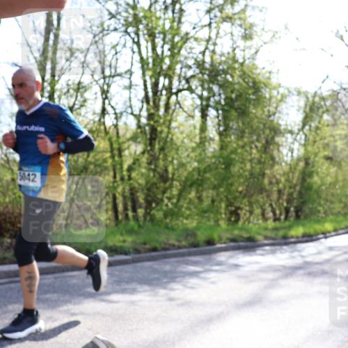 12.04.2026 - 45. Internationalen Wilhelmsburger Insellauf Yannick Fuchs http://msf.ph/oto/9483768 12.04.2026 10:25:29 Laufen 5042 meine-sportfotos.de