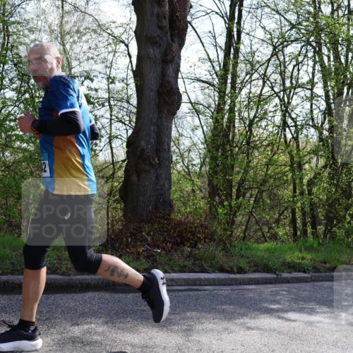 12.04.2026 - 45. Internationalen Wilhelmsburger Insellauf Yannick Fuchs http://msf.ph/oto/9483771 12.04.2026 10:25:30 Laufen  meine-sportfotos.de