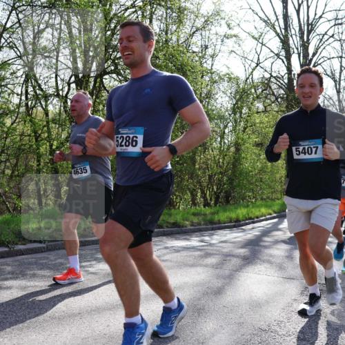 12.04.2026 - 45. Internationalen Wilhelmsburger Insellauf Yannick Fuchs http://msf.ph/oto/9483784 12.04.2026 10:32:51 Laufen 5286, 5407, 4635, 794 meine-sportfotos.de