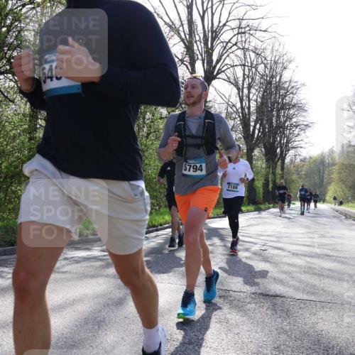 12.04.2026 - 45. Internationalen Wilhelmsburger Insellauf Yannick Fuchs http://msf.ph/oto/9483788 12.04.2026 10:32:52 Laufen 54, 5794, 2189 meine-sportfotos.de