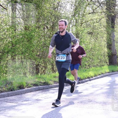 12.04.2026 - 45. Internationalen Wilhelmsburger Insellauf Yannick Fuchs http://msf.ph/oto/9483810 12.04.2026 10:25:34 Laufen 2123 meine-sportfotos.de