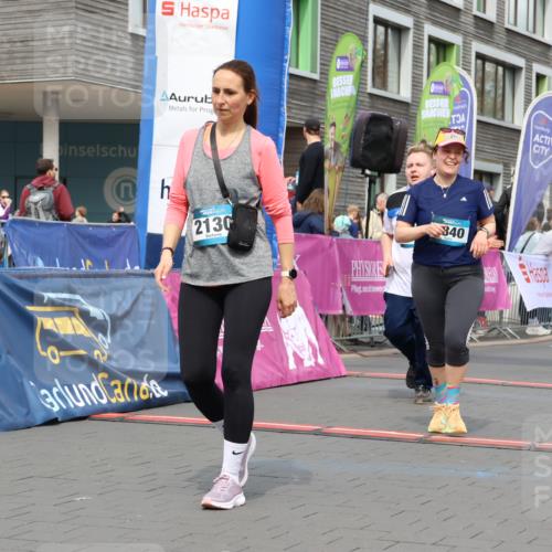 12.04.2026 - 45. Internationalen Wilhelmsburger Insellauf Strokosch-Dieckow http://msf.ph/oto/9483820 12.04.2026 13:22:29 Ziel 2130, 2840, 3998, 5462, 5205, 4809, 2002 meine-sportfotos.de
