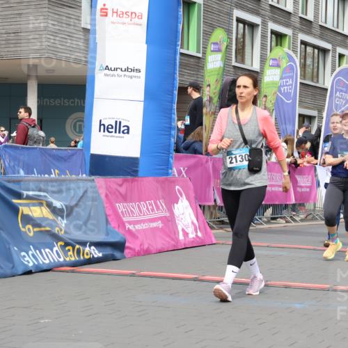 12.04.2026 - 45. Internationalen Wilhelmsburger Insellauf Strokosch-Dieckow http://msf.ph/oto/9483829 12.04.2026 13:22:28 Ziel 2552, 2130, 2840, 3998, 5462, 5205, 4809, 2002 meine-sportfotos.de