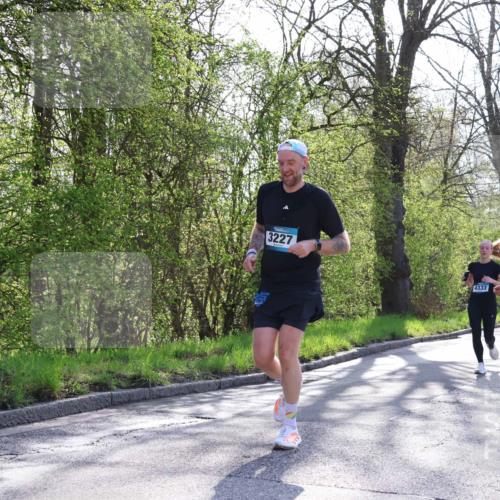 12.04.2026 - 45. Internationalen Wilhelmsburger Insellauf Yannick Fuchs http://msf.ph/oto/9483841 12.04.2026 10:32:57 Laufen 3227, 4333, 3334, 582 meine-sportfotos.de