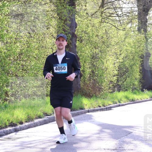 12.04.2026 - 45. Internationalen Wilhelmsburger Insellauf Yannick Fuchs http://msf.ph/oto/9483842 12.04.2026 10:25:38 Laufen 4050, 3485 meine-sportfotos.de