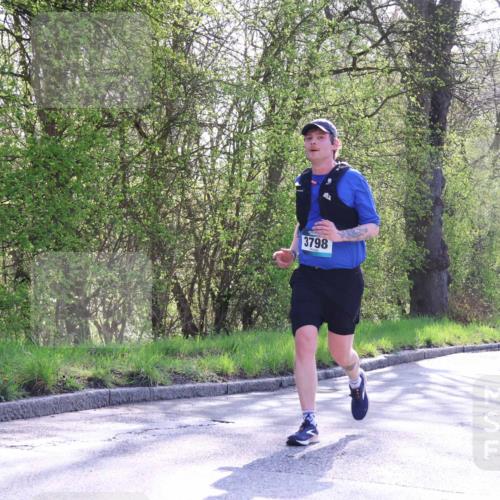 12.04.2026 - 45. Internationalen Wilhelmsburger Insellauf Yannick Fuchs http://msf.ph/oto/9483856 12.04.2026 10:45:43 Laufen 3798 meine-sportfotos.de