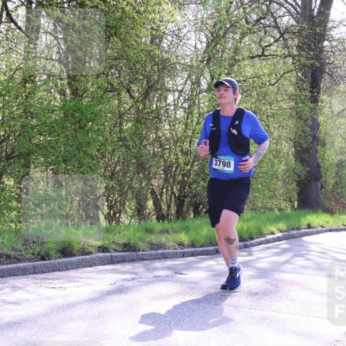 12.04.2026 - 45. Internationalen Wilhelmsburger Insellauf Yannick Fuchs http://msf.ph/oto/9483859 12.04.2026 10:45:43 Laufen 3798 meine-sportfotos.de