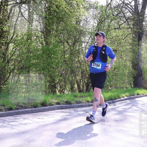 12.04.2026 - 45. Internationalen Wilhelmsburger Insellauf Yannick Fuchs http://msf.ph/oto/9483862 12.04.2026 10:45:43 Laufen 3798 meine-sportfotos.de