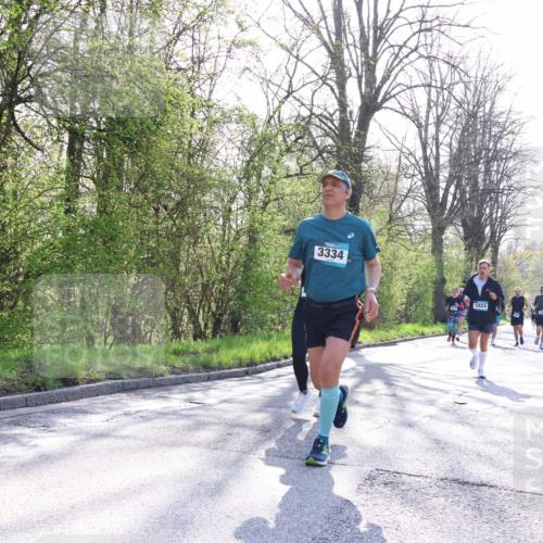 12.04.2026 - 45. Internationalen Wilhelmsburger Insellauf Yannick Fuchs http://msf.ph/oto/9483904 12.04.2026 10:32:59 Laufen 3334, 5824 meine-sportfotos.de