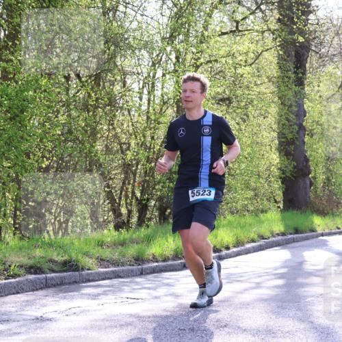 12.04.2026 - 45. Internationalen Wilhelmsburger Insellauf Yannick Fuchs http://msf.ph/oto/9483932 12.04.2026 10:25:53 Laufen 5523, 3629 meine-sportfotos.de