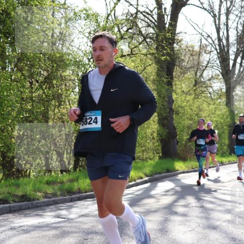 12.04.2026 - 45. Internationalen Wilhelmsburger Insellauf Yannick Fuchs http://msf.ph/oto/9483933 12.04.2026 10:33:02 Laufen 5824, 2813, 2102, 104 meine-sportfotos.de