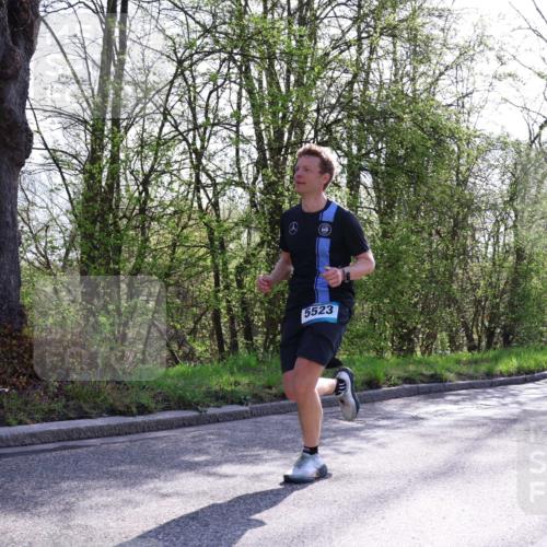12.04.2026 - 45. Internationalen Wilhelmsburger Insellauf Yannick Fuchs http://msf.ph/oto/9483943 12.04.2026 10:25:53 Laufen 5523, 3629 meine-sportfotos.de