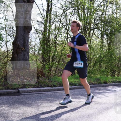 12.04.2026 - 45. Internationalen Wilhelmsburger Insellauf Yannick Fuchs http://msf.ph/oto/9483945 12.04.2026 10:25:54 Laufen 5523 meine-sportfotos.de