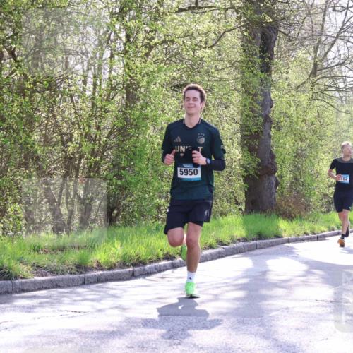 12.04.2026 - 45. Internationalen Wilhelmsburger Insellauf Yannick Fuchs http://msf.ph/oto/9483982 12.04.2026 10:25:58 Laufen 5950, 192, 39 meine-sportfotos.de
