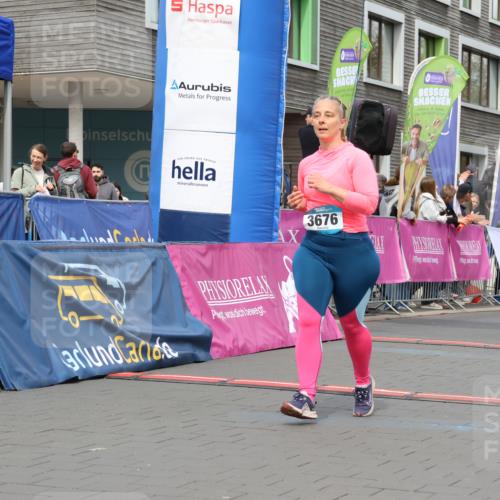 12.04.2026 - 45. Internationalen Wilhelmsburger Insellauf Strokosch-Dieckow http://msf.ph/oto/9483984 12.04.2026 13:22:15 Ziel 3676, 2628, 3251, 5201 meine-sportfotos.de