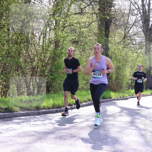 12.04.2026 - 45. Internationalen Wilhelmsburger Insellauf Yannick Fuchs http://msf.ph/oto/9484011 12.04.2026 10:26:01 Laufen 4439, 5589 meine-sportfotos.de