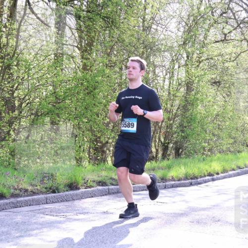 12.04.2026 - 45. Internationalen Wilhelmsburger Insellauf Yannick Fuchs http://msf.ph/oto/9484044 12.04.2026 10:26:04 Laufen 5589 meine-sportfotos.de