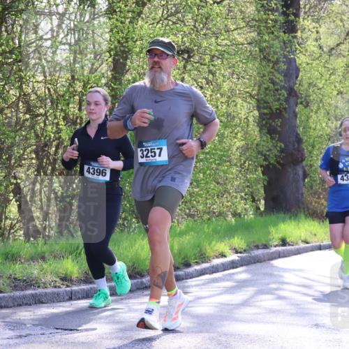 12.04.2026 - 45. Internationalen Wilhelmsburger Insellauf Yannick Fuchs http://msf.ph/oto/9484045 12.04.2026 10:45:50 Laufen 4396, 3257, 4339 meine-sportfotos.de