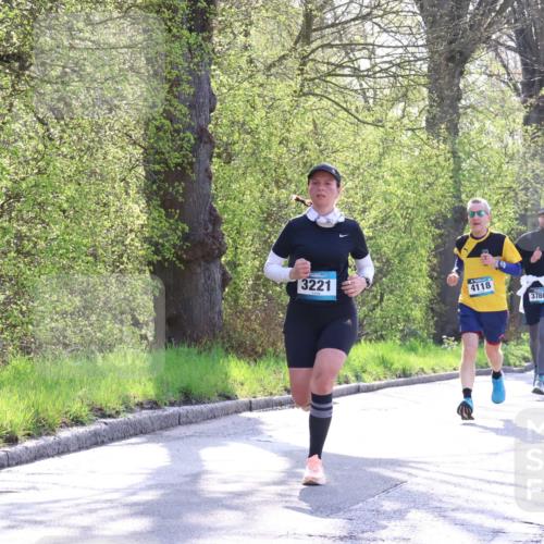 12.04.2026 - 45. Internationalen Wilhelmsburger Insellauf Yannick Fuchs http://msf.ph/oto/9484058 12.04.2026 10:26:06 Laufen 3221, 4118, 3786 meine-sportfotos.de