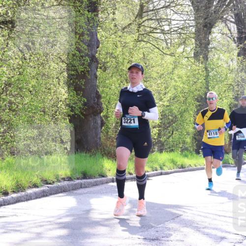 12.04.2026 - 45. Internationalen Wilhelmsburger Insellauf Yannick Fuchs http://msf.ph/oto/9484061 12.04.2026 10:26:06 Laufen 3221, 4118, 3786 meine-sportfotos.de