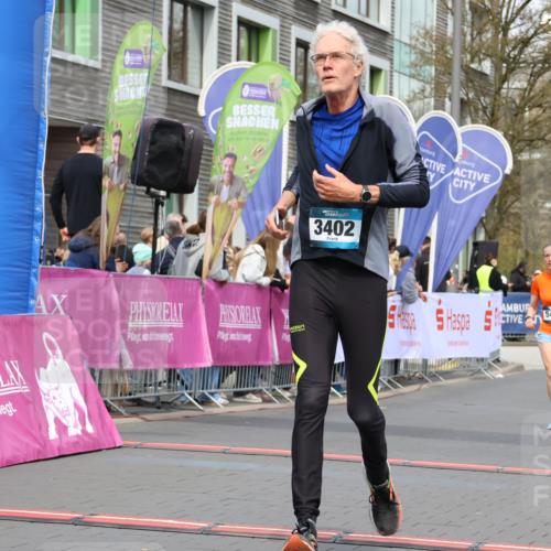12.04.2026 - 45. Internationalen Wilhelmsburger Insellauf Strokosch-Dieckow http://msf.ph/oto/9484093 12.04.2026 13:22:02 Ziel 4047, 2175, 3402, 5482 meine-sportfotos.de