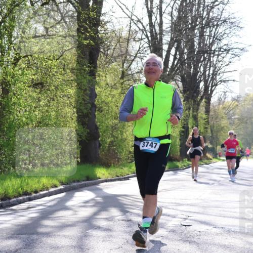 12.04.2026 - 45. Internationalen Wilhelmsburger Insellauf Yannick Fuchs http://msf.ph/oto/9484106 12.04.2026 10:33:23 Laufen 3747, 4906 meine-sportfotos.de