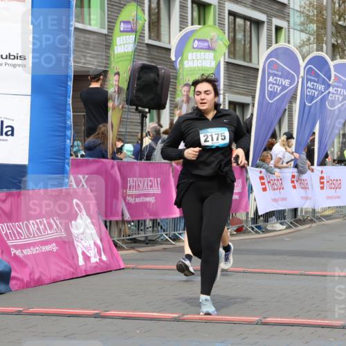 12.04.2026 - 45. Internationalen Wilhelmsburger Insellauf Strokosch-Dieckow http://msf.ph/oto/9484118 12.04.2026 13:22:00 Ziel 4800, 4047, 2175, 3402 meine-sportfotos.de