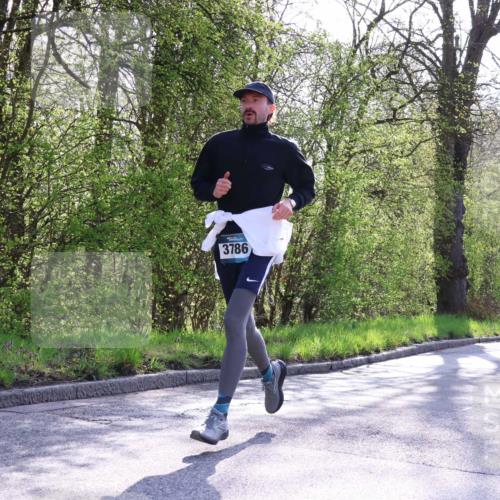 12.04.2026 - 45. Internationalen Wilhelmsburger Insellauf Yannick Fuchs http://msf.ph/oto/9484122 12.04.2026 10:26:11 Laufen 3786 meine-sportfotos.de
