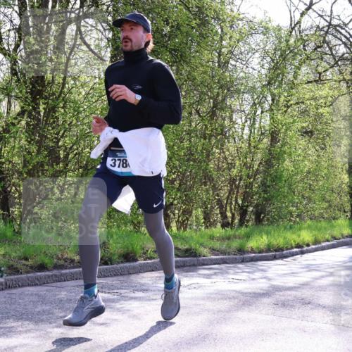 12.04.2026 - 45. Internationalen Wilhelmsburger Insellauf Yannick Fuchs http://msf.ph/oto/9484126 12.04.2026 10:26:11 Laufen 378 meine-sportfotos.de