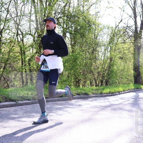 12.04.2026 - 45. Internationalen Wilhelmsburger Insellauf Yannick Fuchs http://msf.ph/oto/9484128 12.04.2026 10:26:12 Laufen 378 meine-sportfotos.de