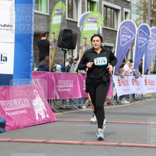 12.04.2026 - 45. Internationalen Wilhelmsburger Insellauf Strokosch-Dieckow http://msf.ph/oto/9484130 12.04.2026 13:22:00 Ziel 4800, 4047, 2175, 3402 meine-sportfotos.de