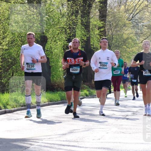 12.04.2026 - 45. Internationalen Wilhelmsburger Insellauf Yannick Fuchs http://msf.ph/oto/9484168 12.04.2026 10:26:17 Laufen 8, 3230, 1836, 5691, 3084, 4467, 3238, 4544, 351 meine-sportfotos.de