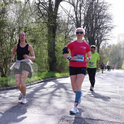 12.04.2026 - 45. Internationalen Wilhelmsburger Insellauf Yannick Fuchs http://msf.ph/oto/9484176 12.04.2026 10:33:29 Laufen 906, 5805 meine-sportfotos.de