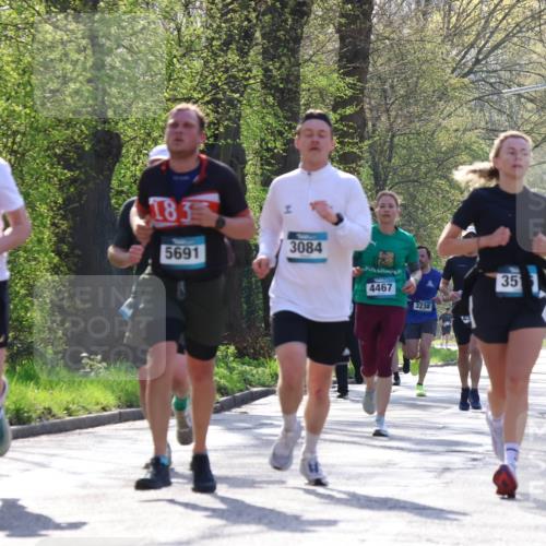 12.04.2026 - 45. Internationalen Wilhelmsburger Insellauf Yannick Fuchs http://msf.ph/oto/9484180 12.04.2026 10:26:18 Laufen 183, 3230, 5691, 3084, 4467, 3238, 45, 35 meine-sportfotos.de
