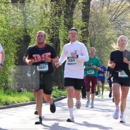 12.04.2026 - 45. Internationalen Wilhelmsburger Insellauf Yannick Fuchs http://msf.ph/oto/9484182 12.04.2026 10:26:18 Laufen 3230, 1835, 5691, 3084, 4467, 3238, 351 meine-sportfotos.de