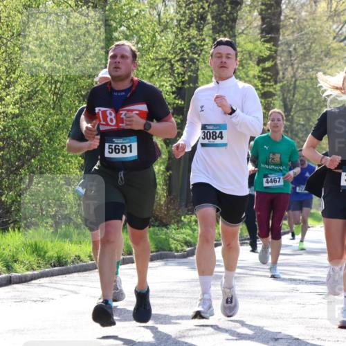 12.04.2026 - 45. Internationalen Wilhelmsburger Insellauf Yannick Fuchs http://msf.ph/oto/9484184 12.04.2026 10:26:19 Laufen 181, 3230, 5691, 3084, 4467, 3516 meine-sportfotos.de