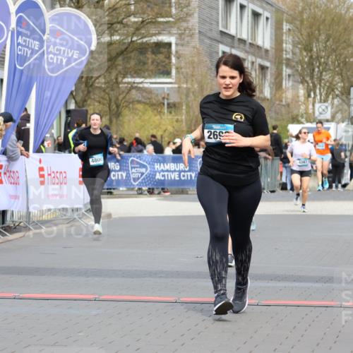 12.04.2026 - 45. Internationalen Wilhelmsburger Insellauf Strokosch-Dieckow http://msf.ph/oto/9484190 12.04.2026 13:21:52 Ziel 5297, 4878, 5484, 2692, 4444 meine-sportfotos.de