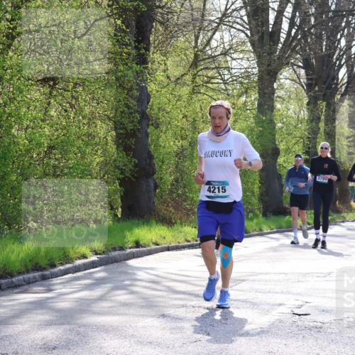 12.04.2026 - 45. Internationalen Wilhelmsburger Insellauf Yannick Fuchs http://msf.ph/oto/9484197 12.04.2026 10:45:54 Laufen 4215, 3753 meine-sportfotos.de