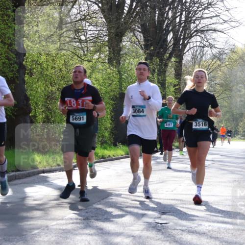 12.04.2026 - 45. Internationalen Wilhelmsburger Insellauf Yannick Fuchs http://msf.ph/oto/9484204 12.04.2026 10:26:20 Laufen 3230, 183, 5691, 3084, 4467, 3516 meine-sportfotos.de