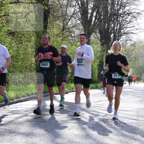 12.04.2026 - 45. Internationalen Wilhelmsburger Insellauf Yannick Fuchs http://msf.ph/oto/9484216 12.04.2026 10:26:21 Laufen 3230, 18, 5691, 3084, 3516 meine-sportfotos.de