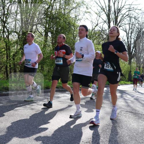 12.04.2026 - 45. Internationalen Wilhelmsburger Insellauf Yannick Fuchs http://msf.ph/oto/9484234 12.04.2026 10:26:22 Laufen 3230, 18, 5691, 351, 4467 meine-sportfotos.de