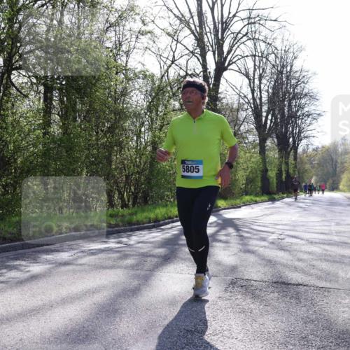 12.04.2026 - 45. Internationalen Wilhelmsburger Insellauf Yannick Fuchs http://msf.ph/oto/9484239 12.04.2026 10:33:31 Laufen 5805 meine-sportfotos.de